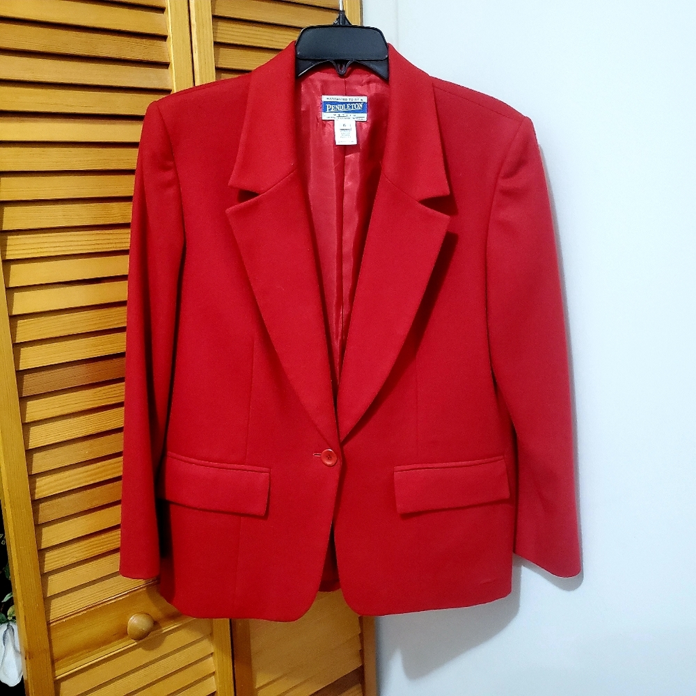 Pendleton red blazer 100% virgin wool size 10